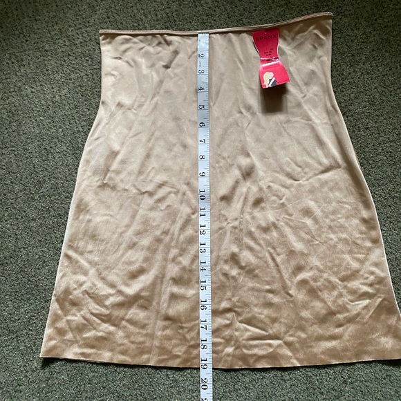 Spanx Nude Half Slip size XL - NWT - Picture 3 of 9